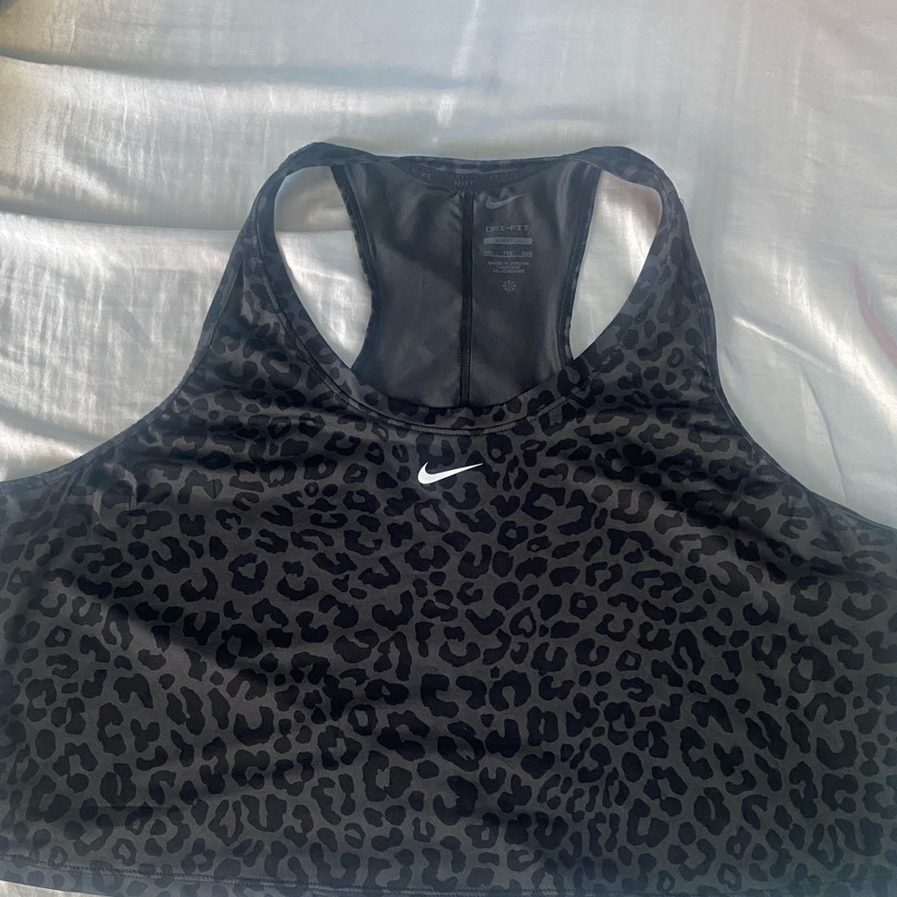 Nike Drift Fit workout tank top
